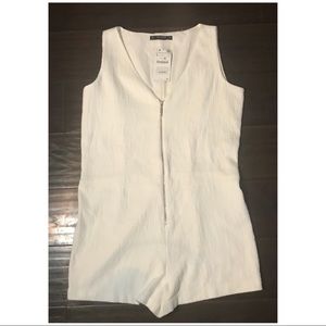 NWT ZARA SLEEVELESS FRONT ZIP V-NECK ROMPER SZ L